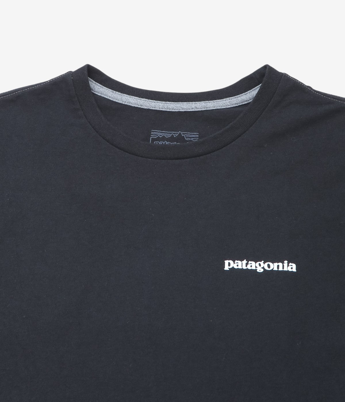 PATAGONIA ''M'S P-6 LOGO RESPONSIBILI-TEE'' (BLK)