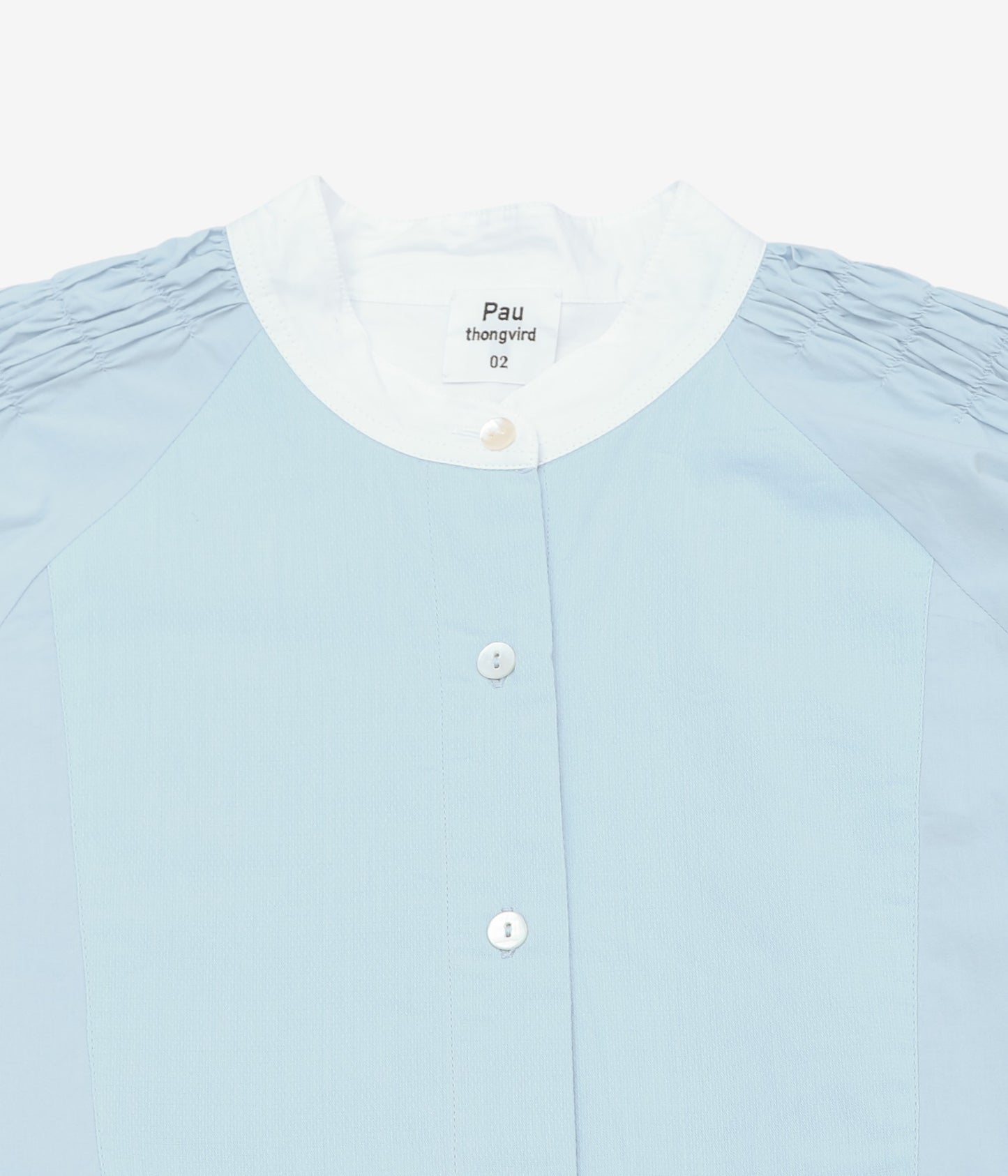 PAU THONGVIRD ''ギャザー胸当てシャツ'' (LT BLUE/WHITE)