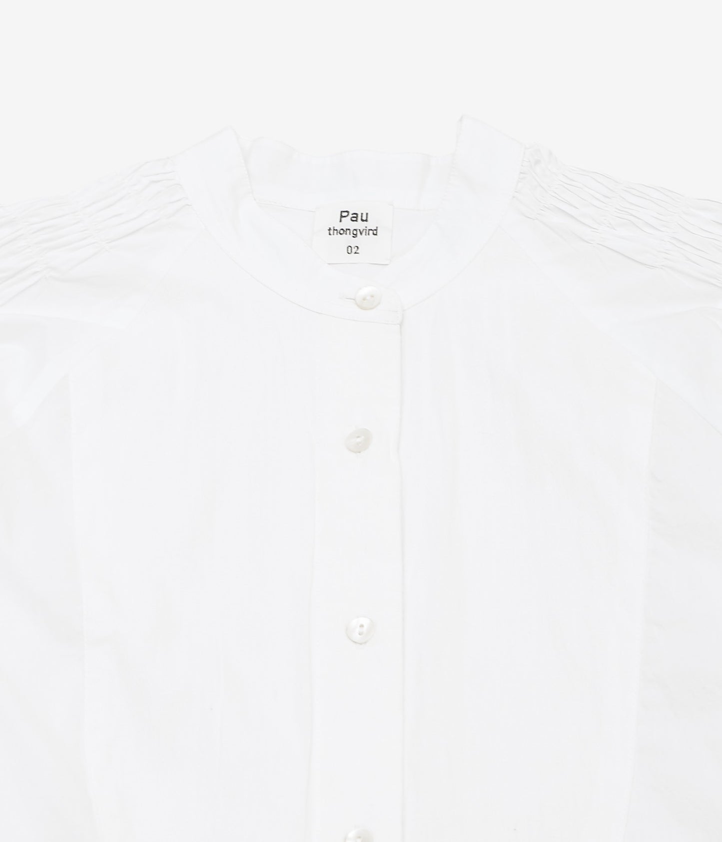 PAU THONGVIRD ''ギャザー胸当てシャツ'' (WHITE)