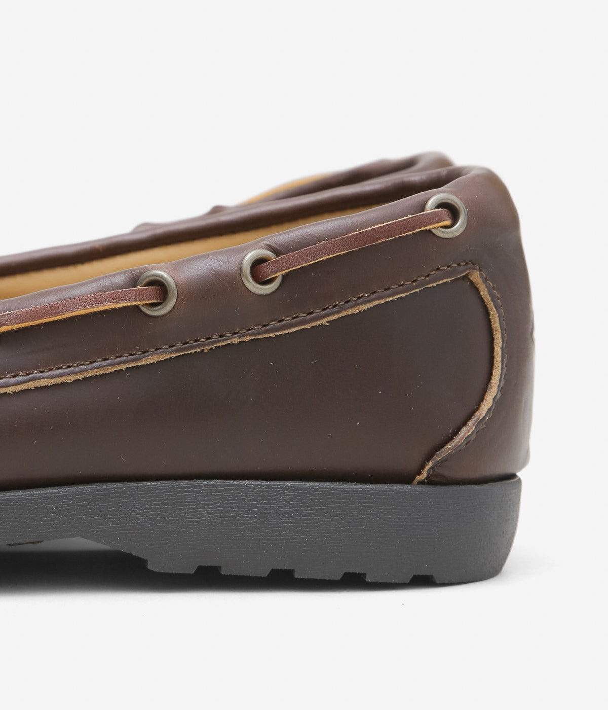 QUODDY TRAIL MOCCASIN ''CANOE SHOES(COMFORT LUG SOLE)'' (BROWN LEATHER)