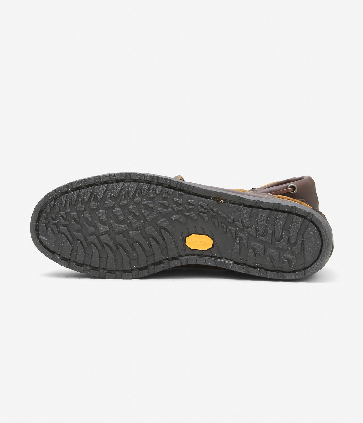 QUODDY TRAIL MOCCASIN ''CANOE SHOES(COMFORT LUG SOLE)'' (BROWN LEATHER)