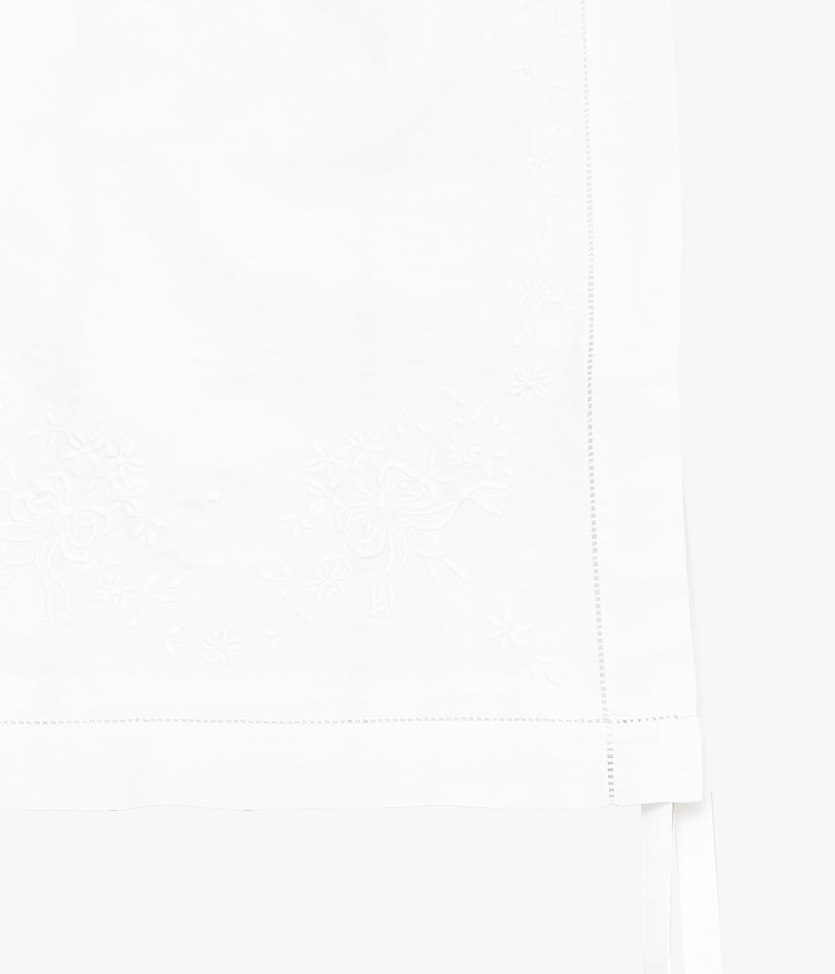 RENATA BRENHA ''TABLE RUNNER TOP /1'' (OFF WHITE, UPCYCLED)