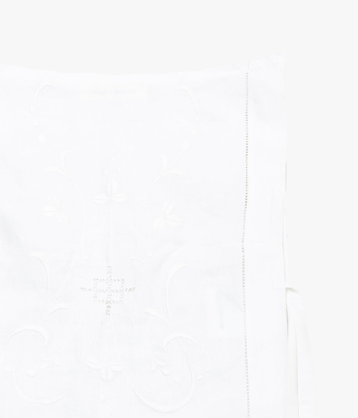 RENATA BRENHA ''TABLE RUNNER TOP /2'' (OFF WHITE, UPCYCLED)