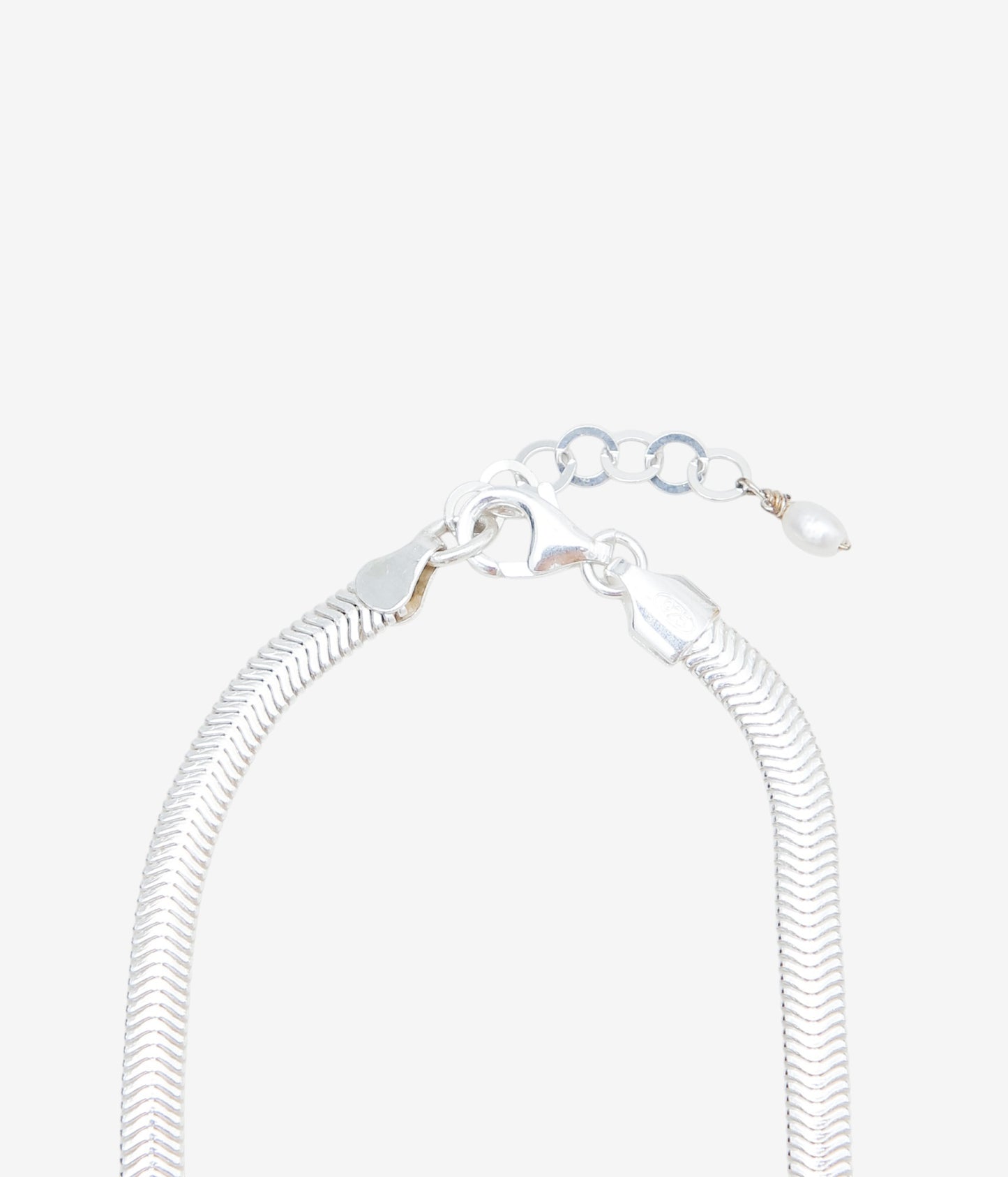 ORNAMENT&CRIME ''BAROQUE PEARL SNAKE CHAIN NECKLACE/2'' (SILVER/BRASS)