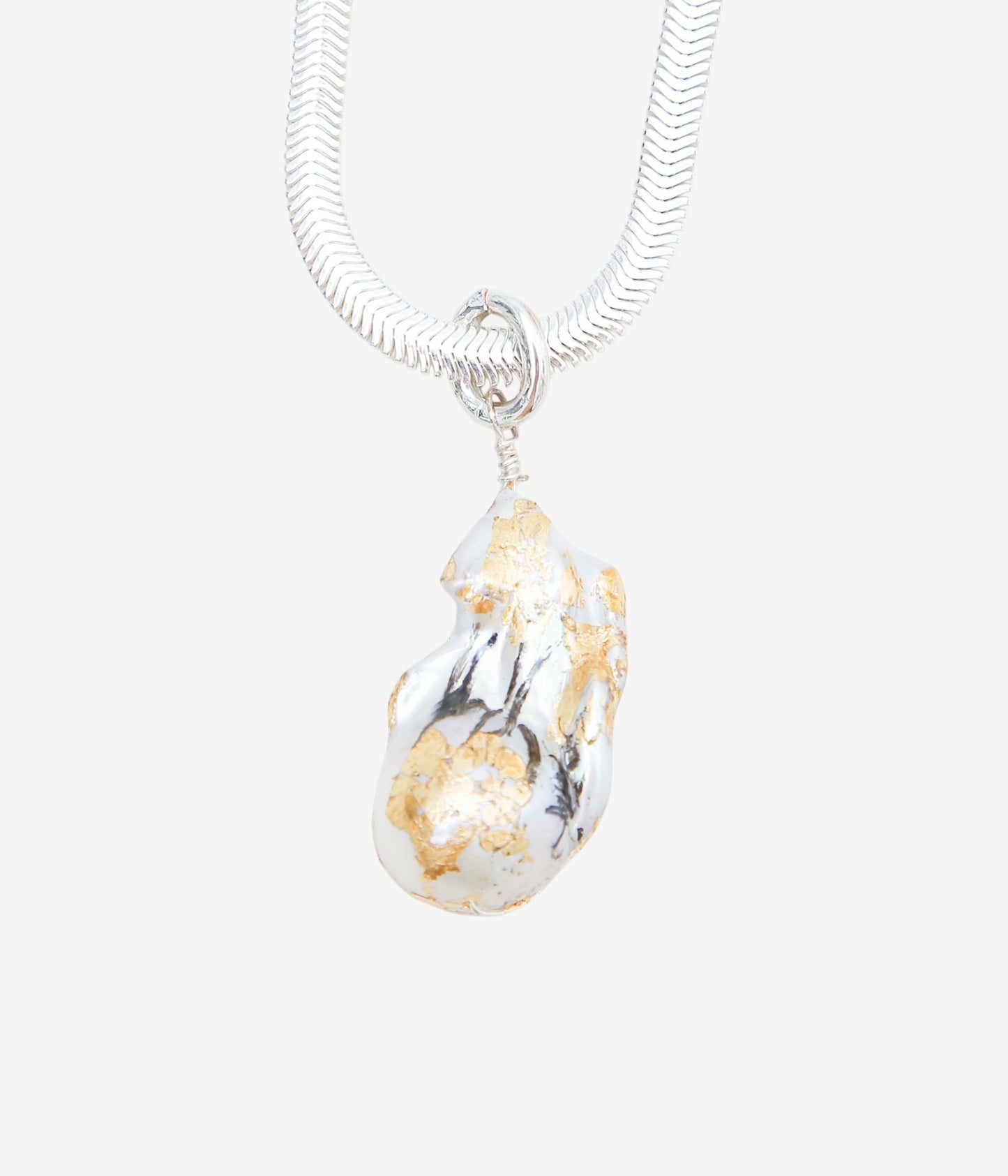 ORNAMENT&CRIME ''BAROQUE PEARL SNAKE CHAIN NECKLACE/3'' (SILVER/BRASS)