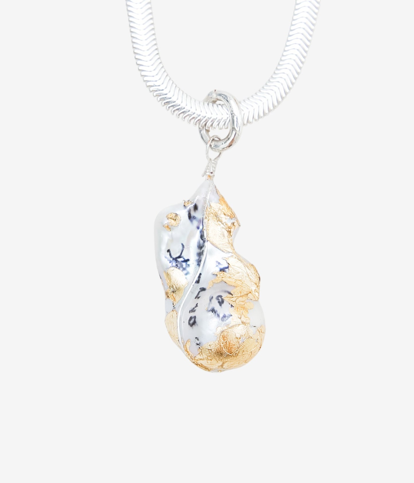 ORNAMENT&CRIME ''BAROQUE PEARL SNAKE CHAIN NECKLACE/3'' (SILVER/BRASS)