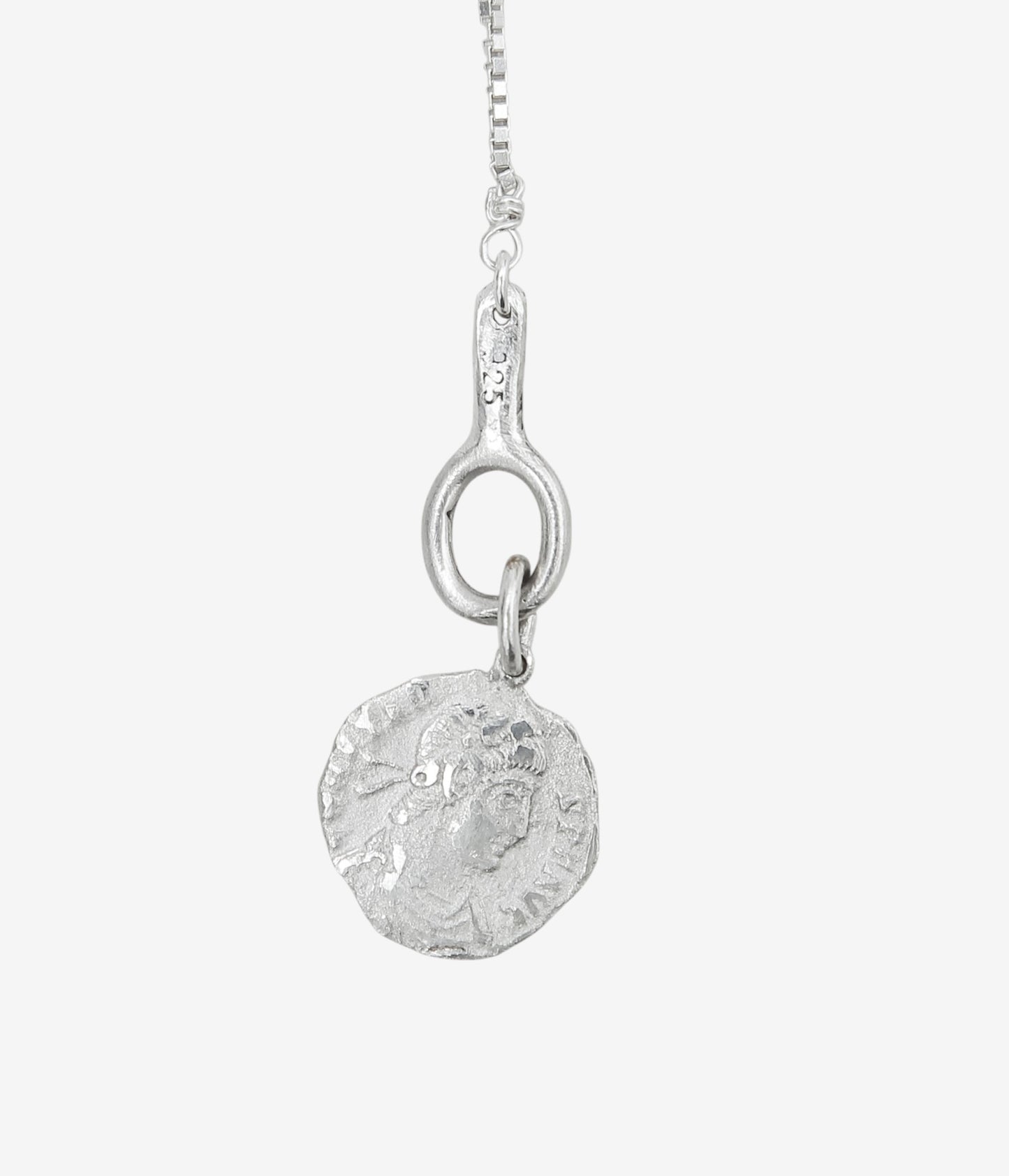 ORNAMENT&CRIME ''Y CHOKER W/ ROMAN COIN'' (STERLING SILVER CHARM SILVER CHAIN)