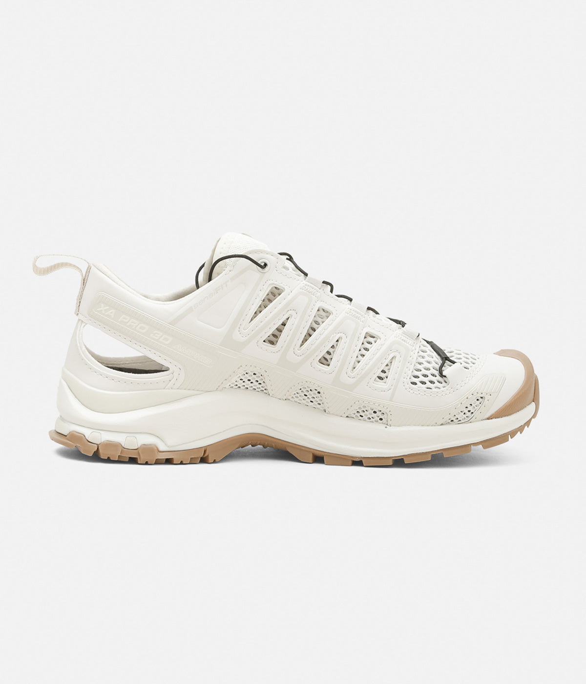 SALOMON "XA PRO 3D AMPHIB" (VANILLA ICE / ALMOND MILK / CURRY)