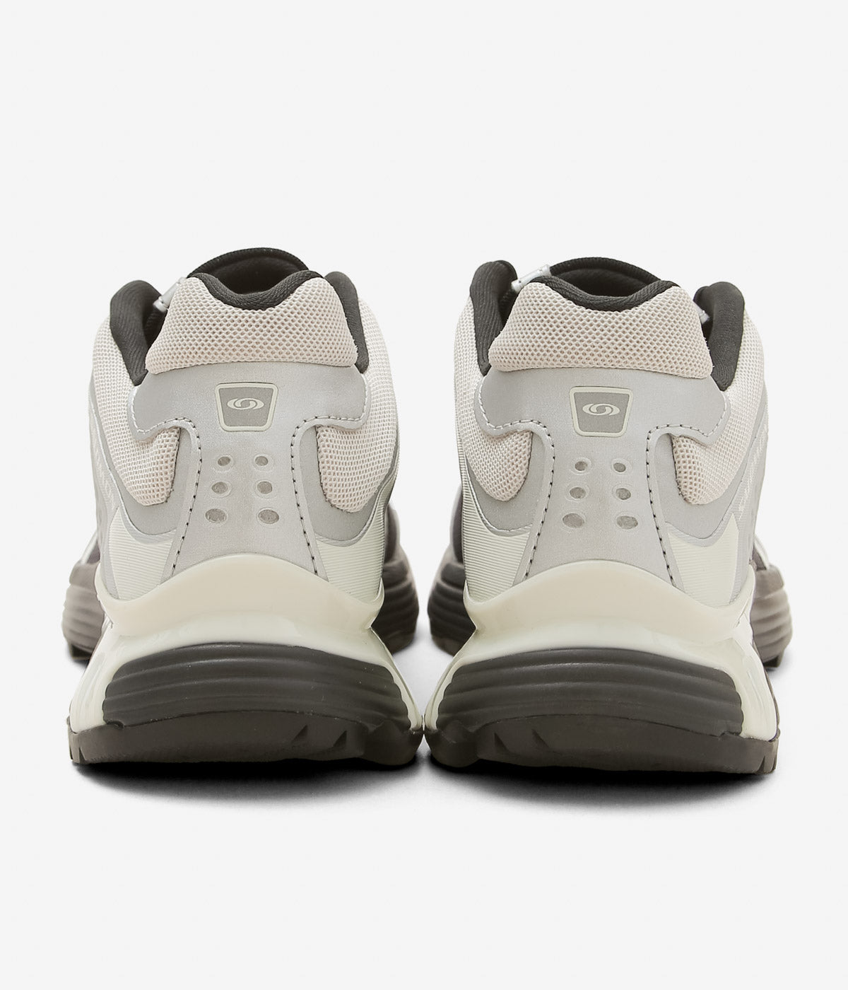 SALOMON ''XT-WHISPER'' (BLACK / FTW SILVER)