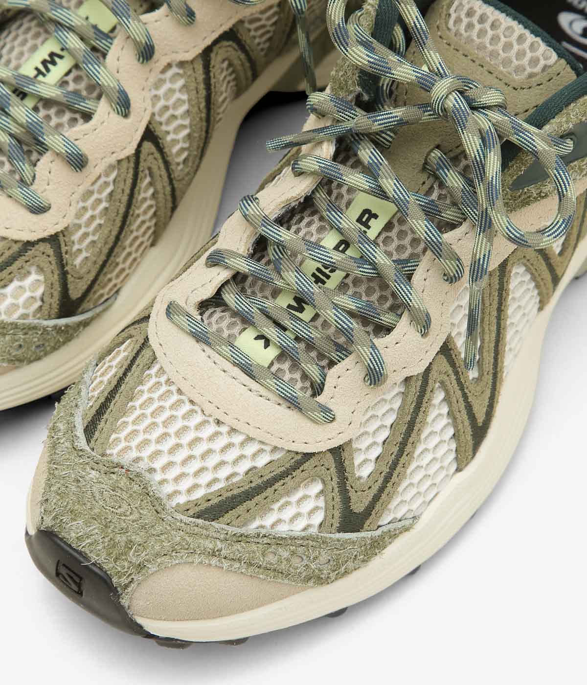 SALOMON ''XT-WHISPER EMBROIDERY'' (DEEP LICHEN GREEN/EUCALYPTUS/BUTTERFLY)