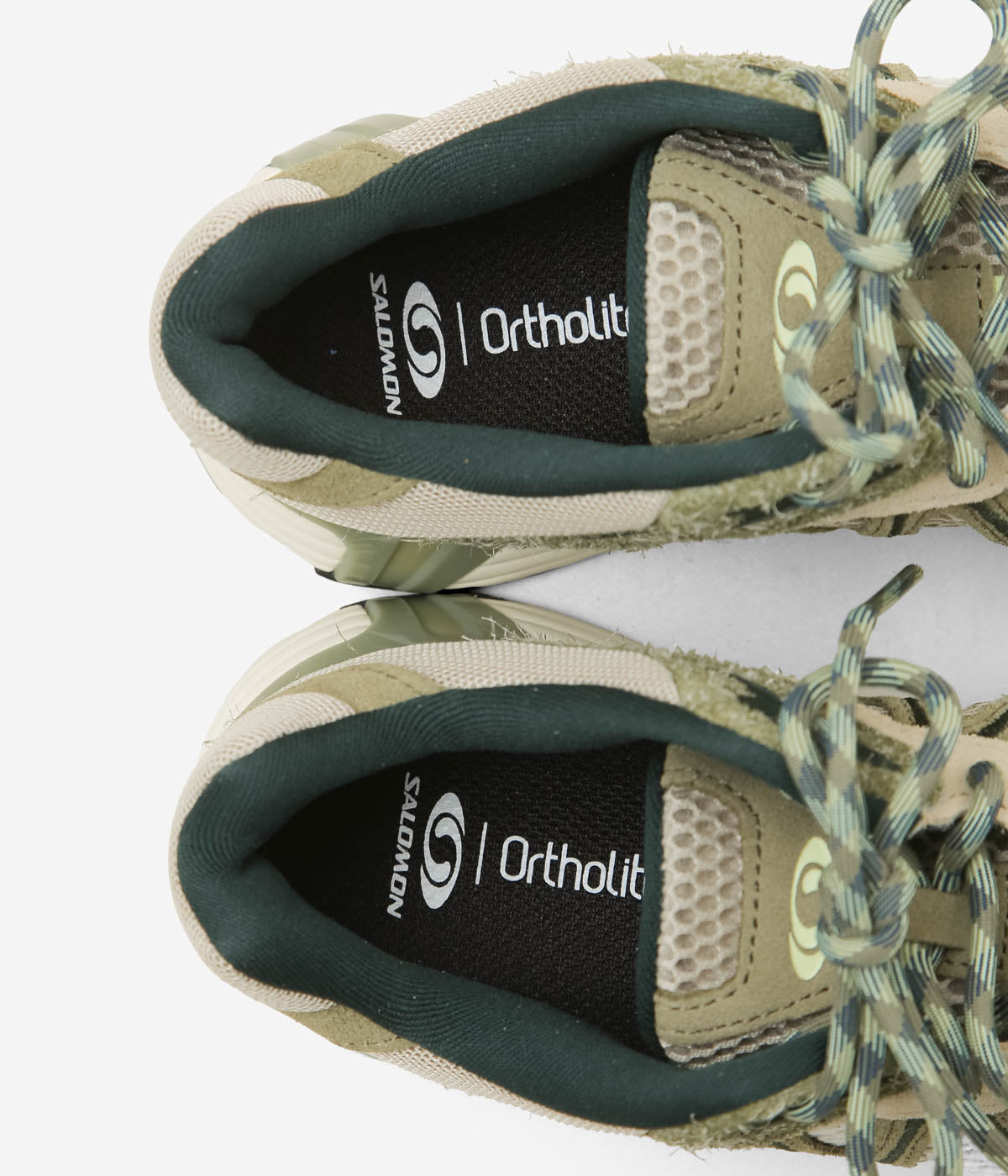 SALOMON ''XT-WHISPER EMBROIDERY'' (DEEP LICHEN GREEN/EUCALYPTUS/BUTTERFLY)