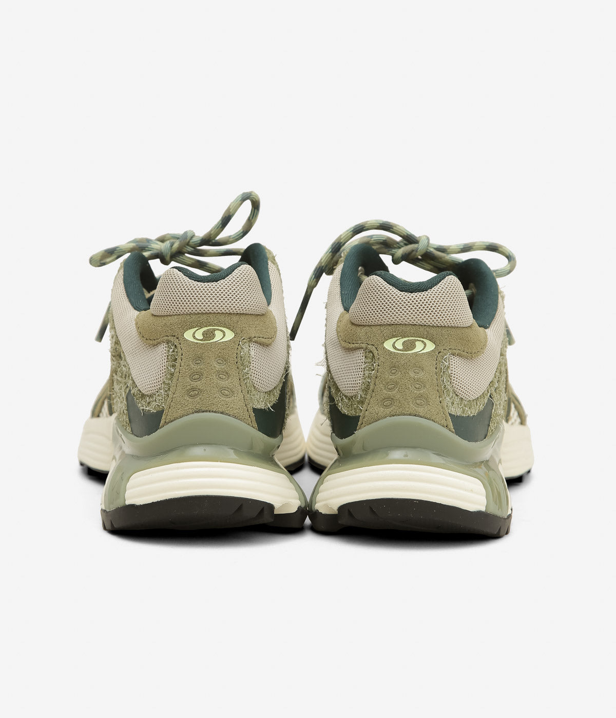 SALOMON ''XT-WHISPER EMBROIDERY'' (DEEP LICHEN GREEN/EUCALYPTUS/BUTTERFLY)