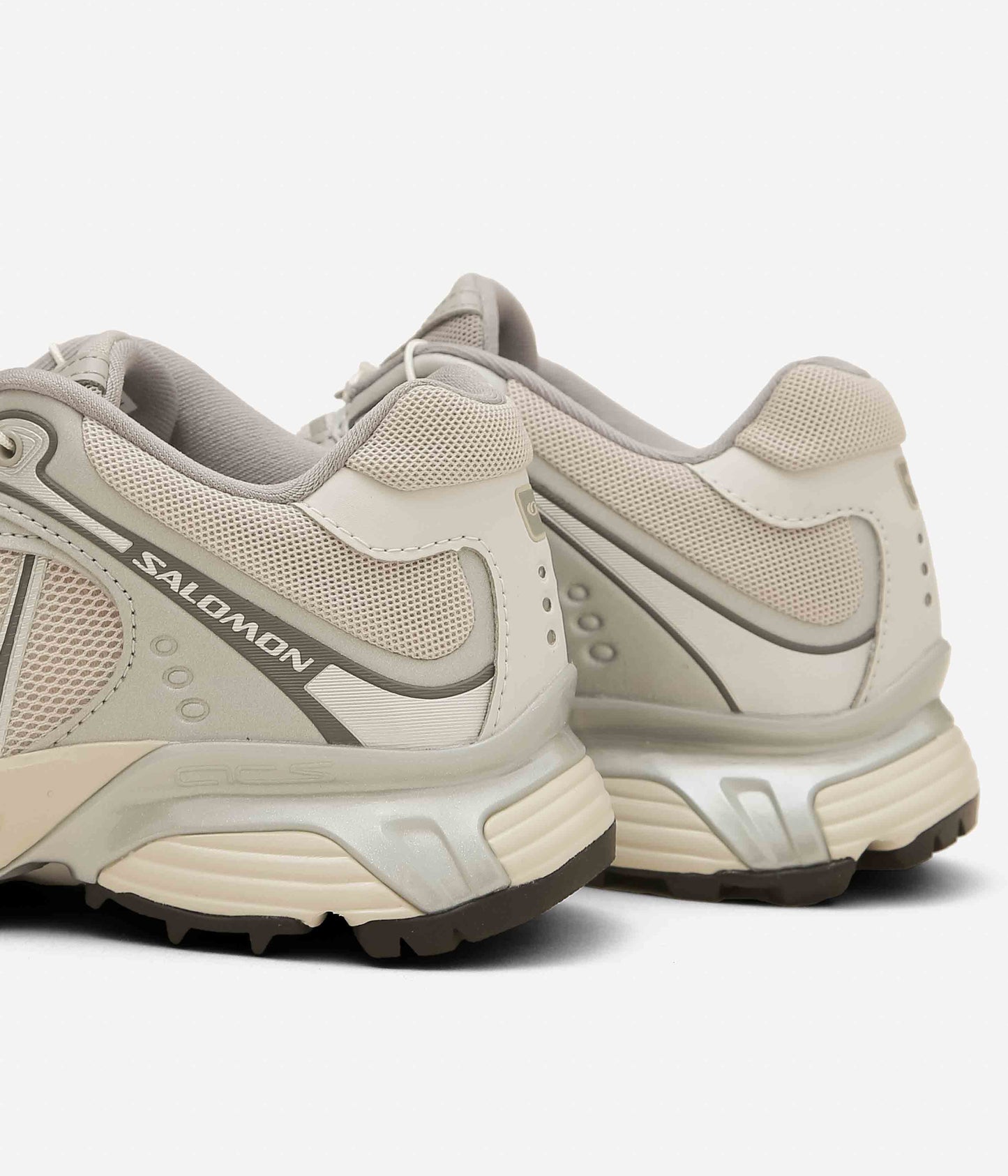 SALOMON ''XT-WHISPER'' (FTW SILVER / LUNAR ROCK / SILVER CLOUD)