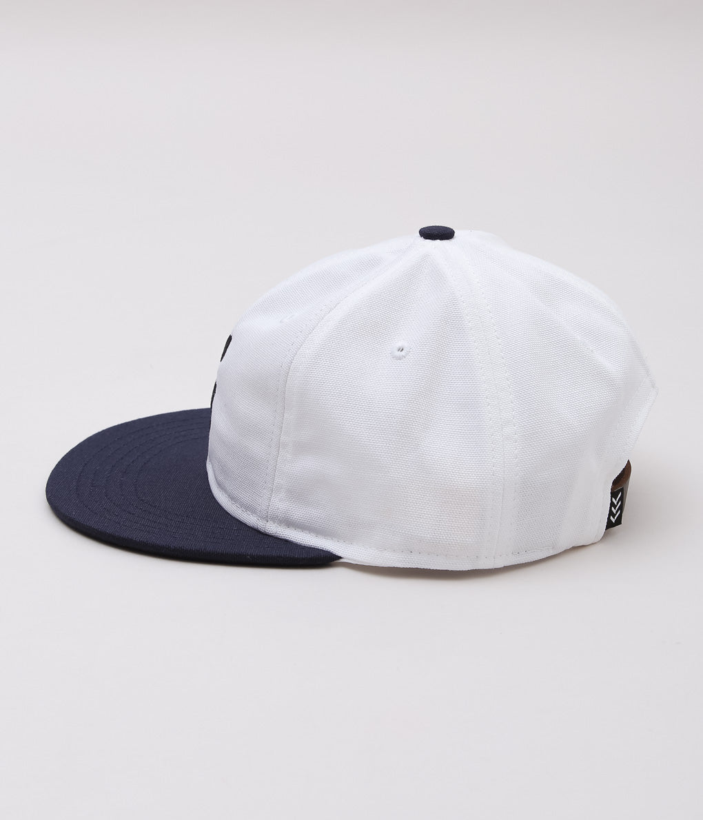 SANDLOT ''SUNTURCE'' (WHITE/NAVY)