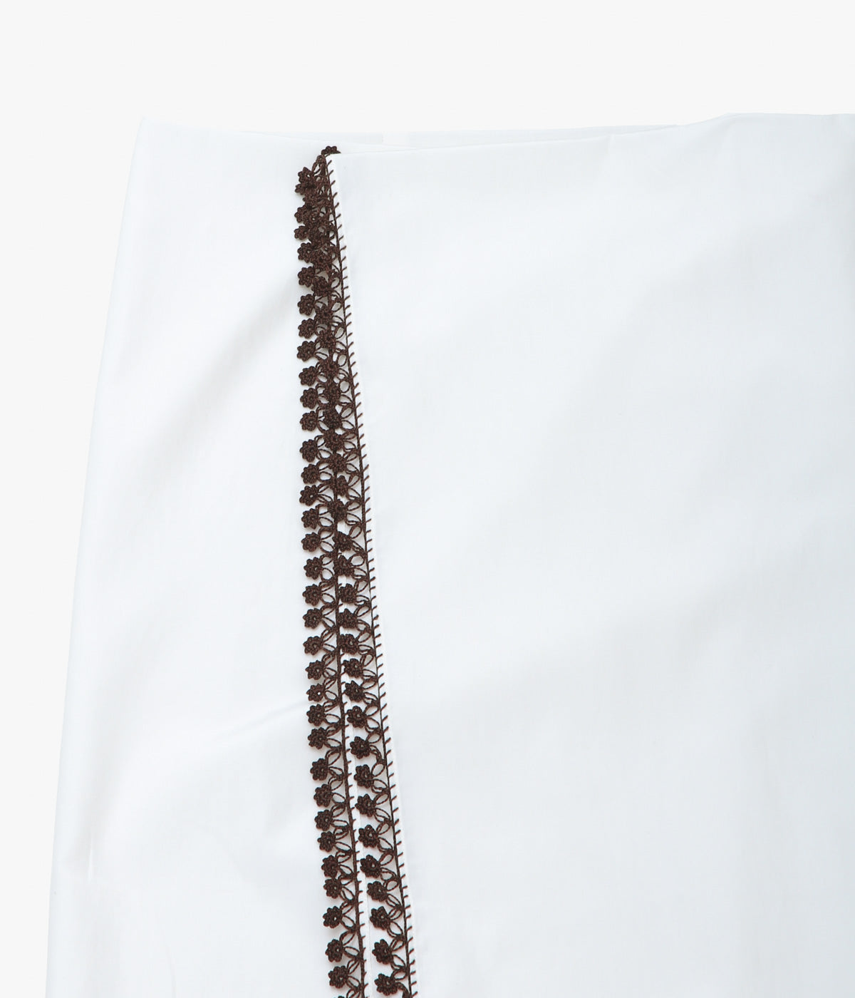 SERA STUDIO "CARRE SKIRT HAND EMBROIDERED OYA EMBROIDERY" (WHITE/BROWN EMBROIDERY)