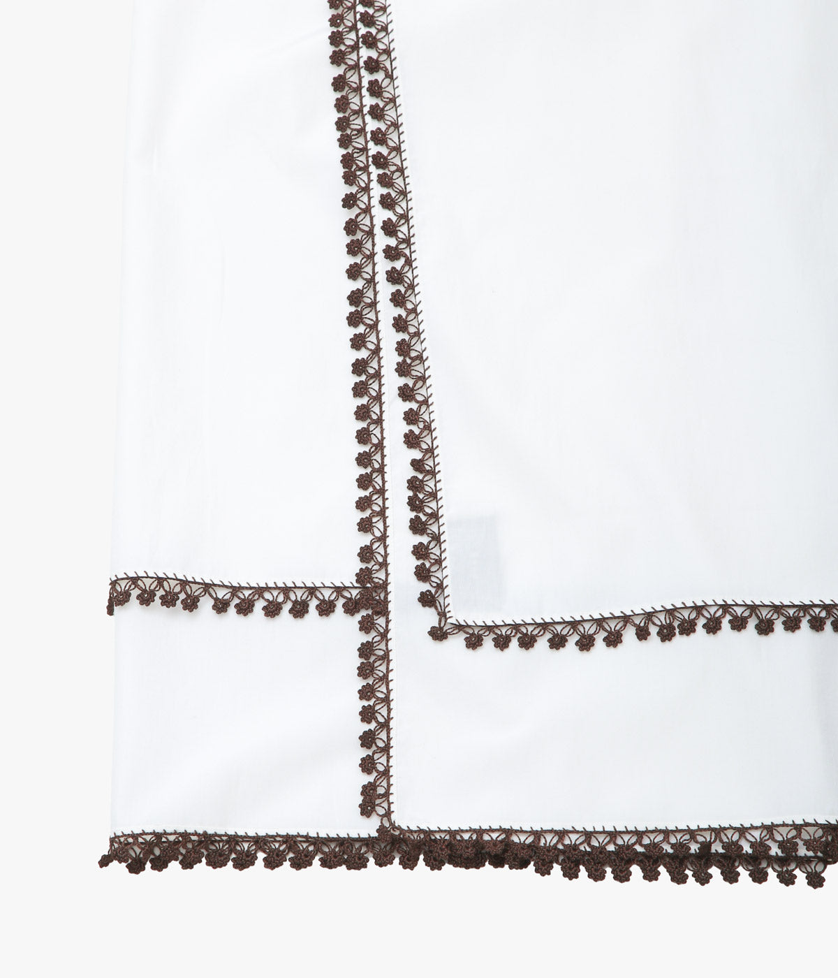 SERA STUDIO "CARRE SKIRT HAND EMBROIDERED OYA EMBROIDERY" (WHITE/BROWN EMBROIDERY)