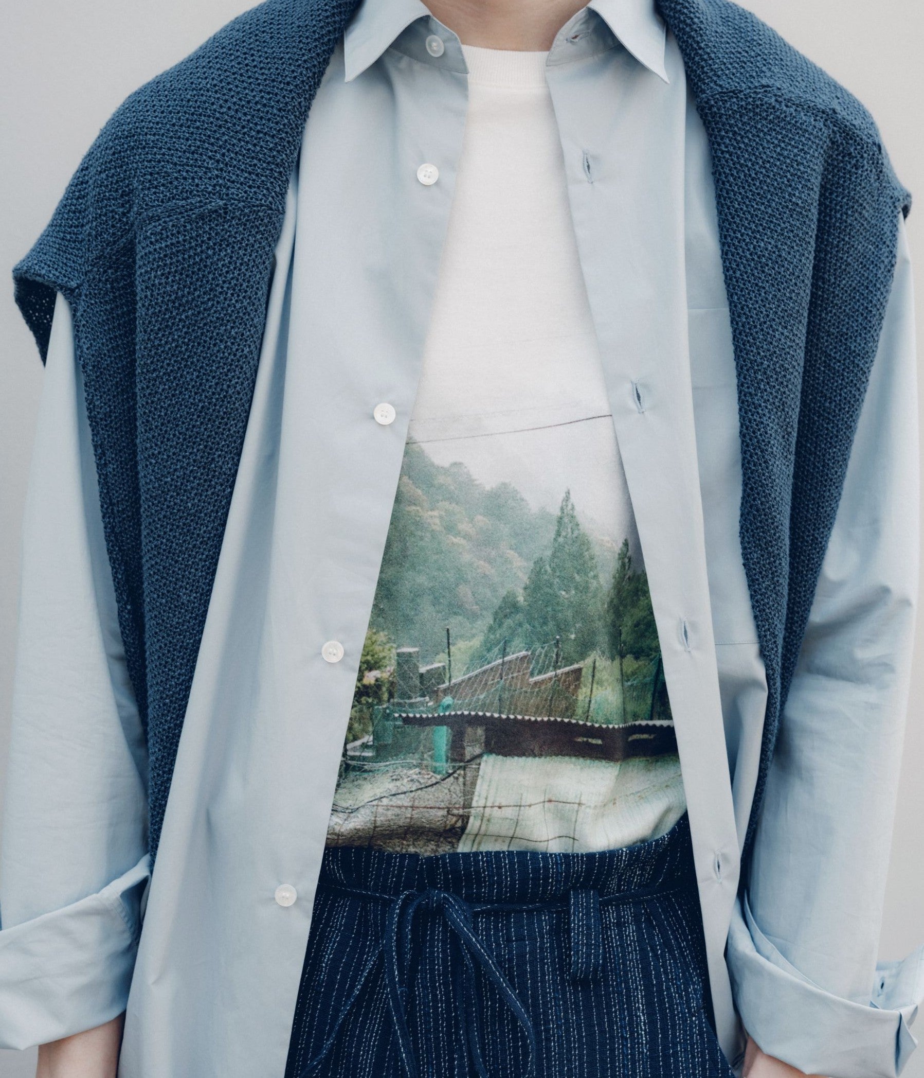 SEYA. ''PRINTED T-SHIRT'' (WHITE-FOG-COLOR PRINT) – THE