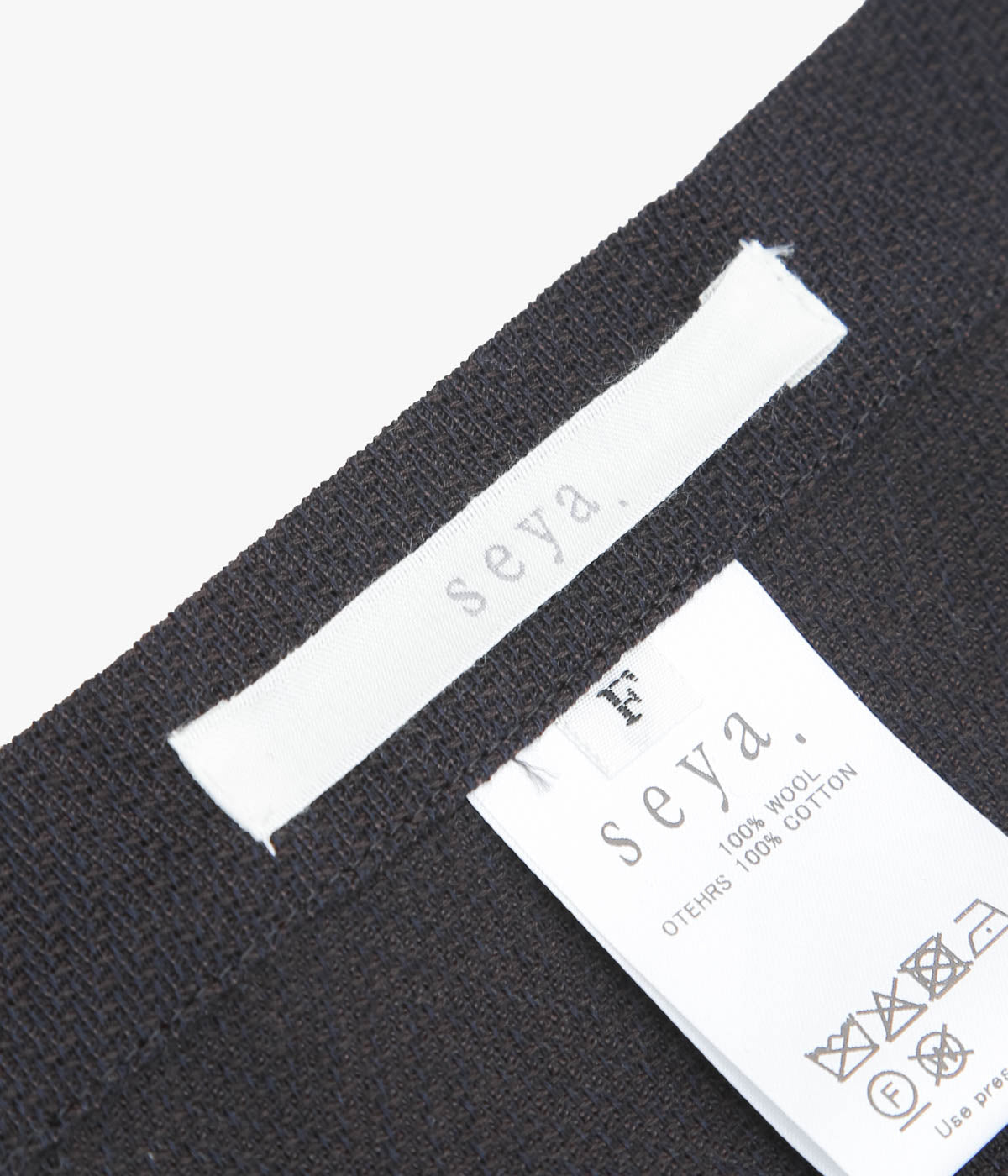 SEYA. ''TAILOR APRON'' (MUD INDIGO)