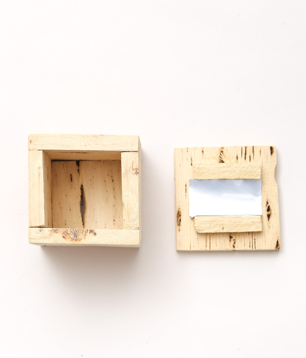 SEYA. ''BEACH INCENSE IN CACTUS'' (NATURAL)