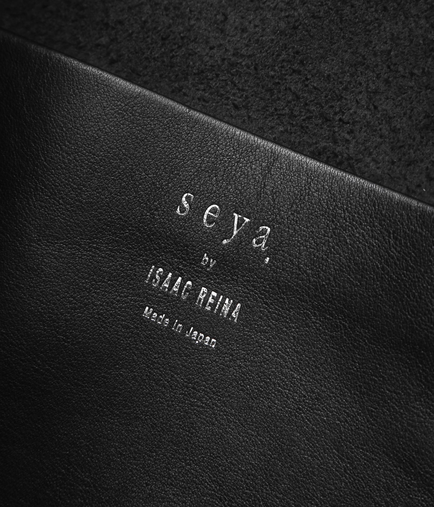 SEYA. ''SEYA X ISAAC REINA CHASEN HOBO / MEDIUM'' (BLACK)