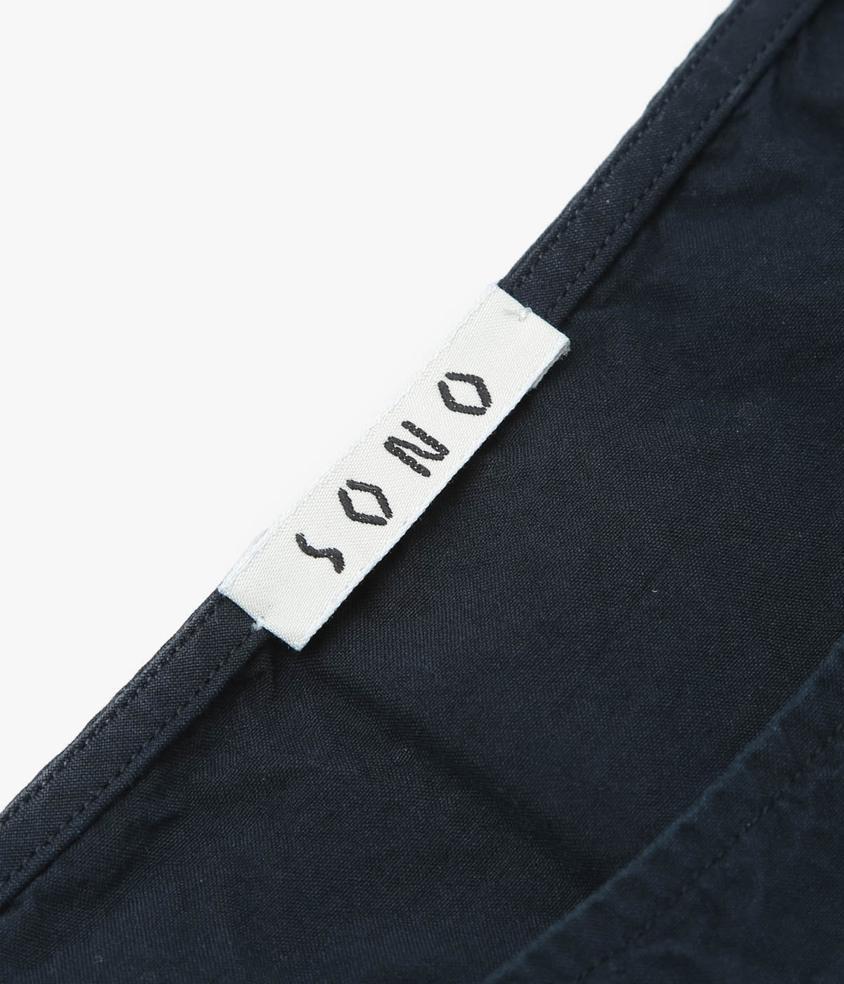 SONO "FRIEDRICH TEE" (OFF BLACK)