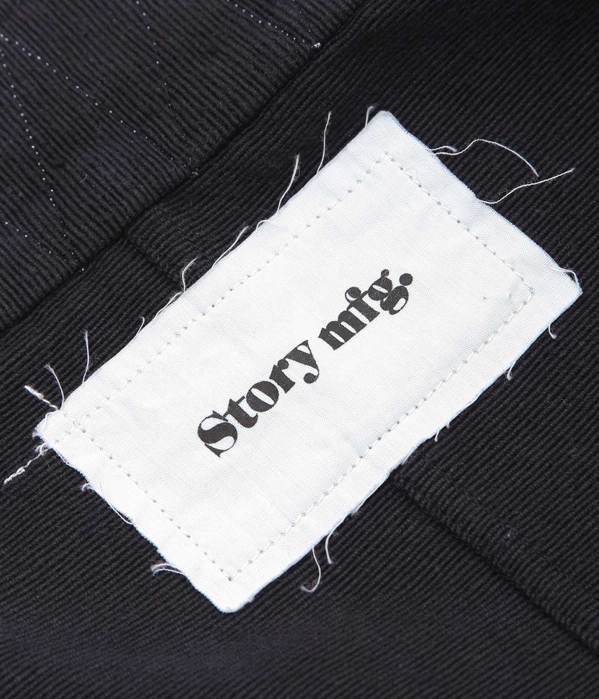 STORY MFG ''BRAMBLE PARKA'' (BLACK WONKY-WEAR)
