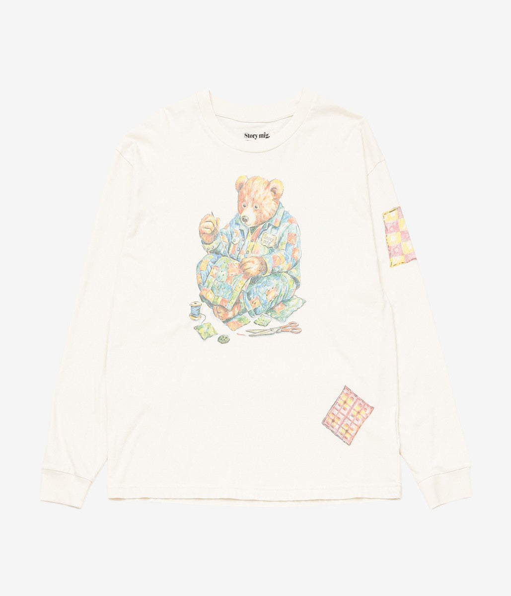 STORY MFG ''GRATEFUL TEE LS'' (ECRU PATCHWORK BEAR)