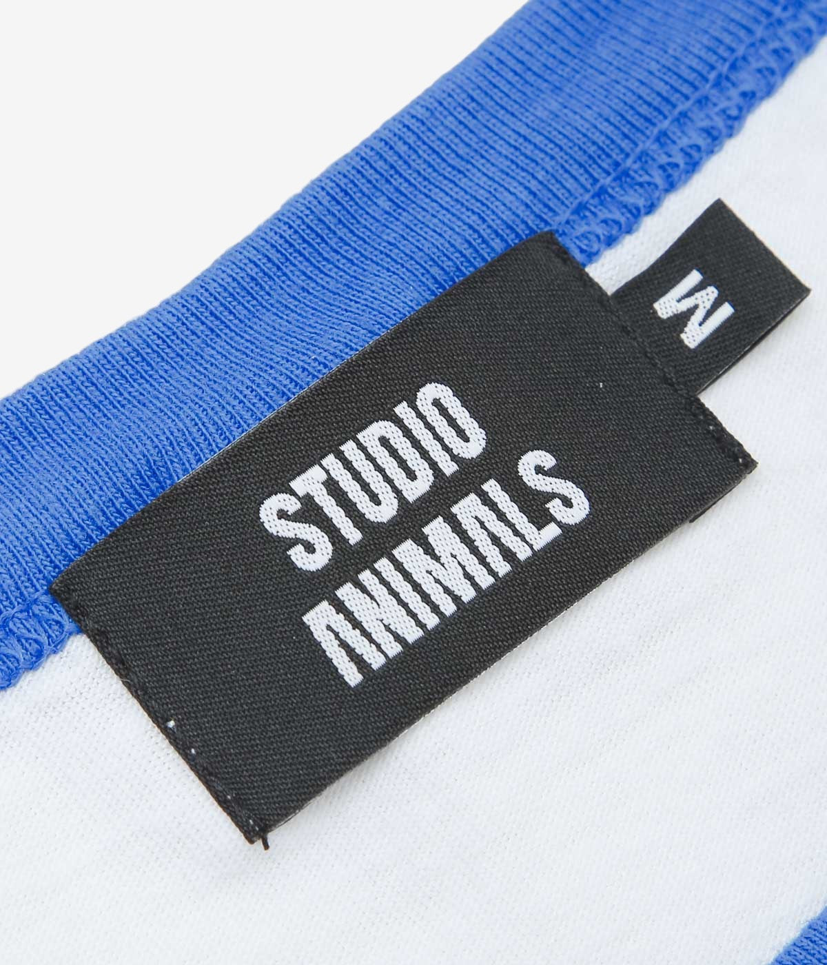 STUDIO ANIMALS ''"CURVED ARCH LOGO" S/S T-SHIRT'' (WHITE/BLUE)