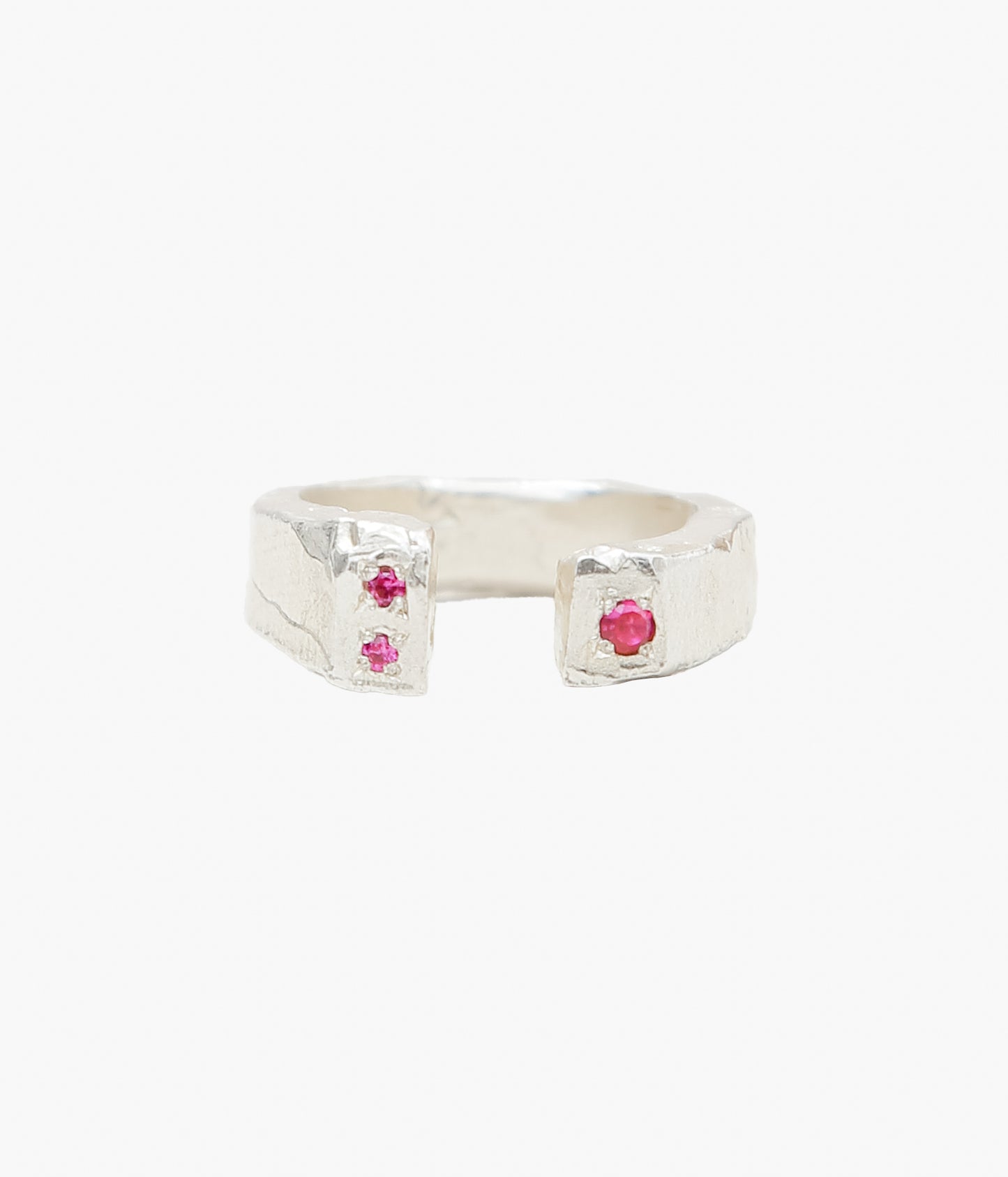 THE OUZE ''OPEN RING'' (RUBY)