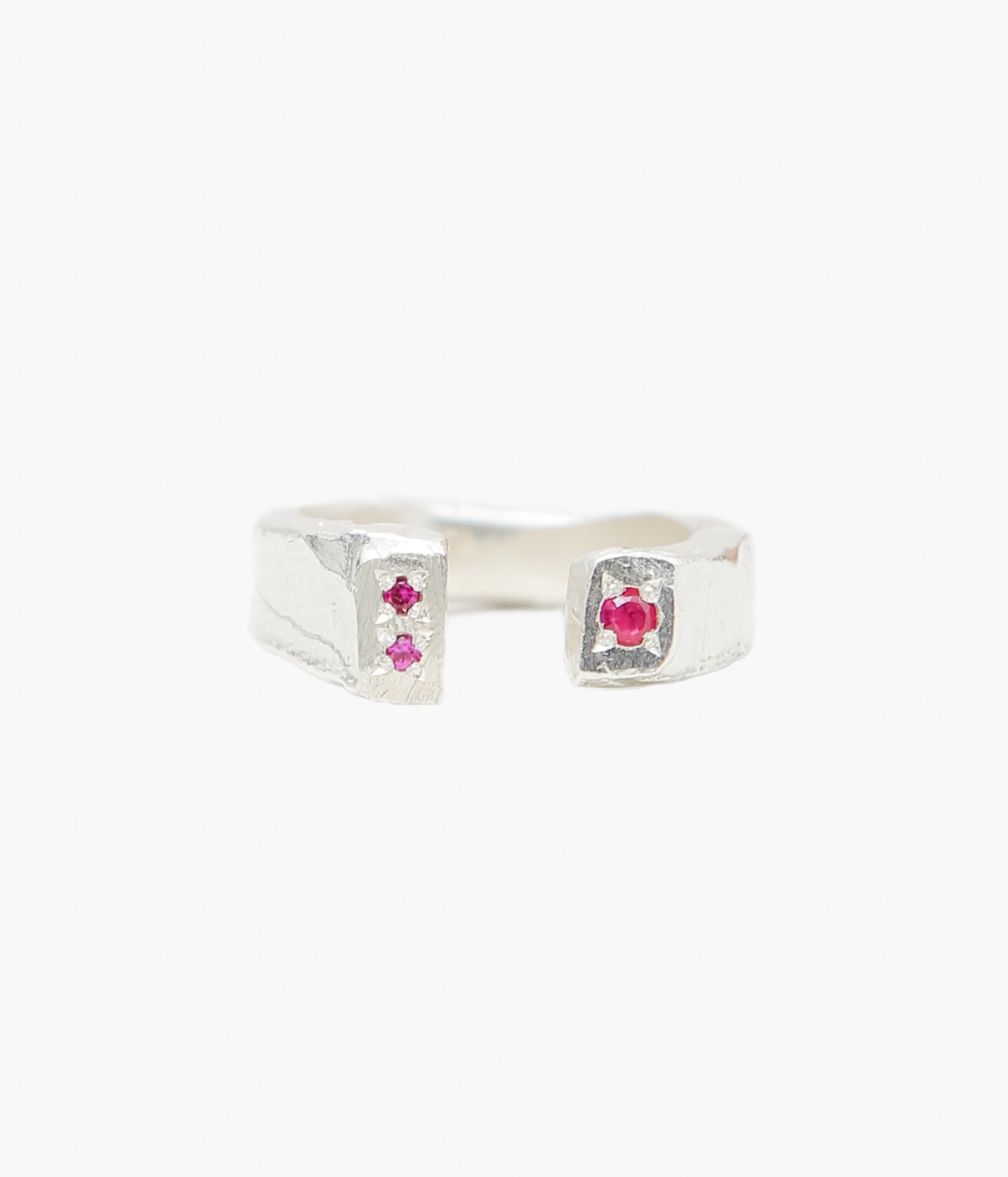 THE OUZE ''OPEN RING'' (RUBY)
