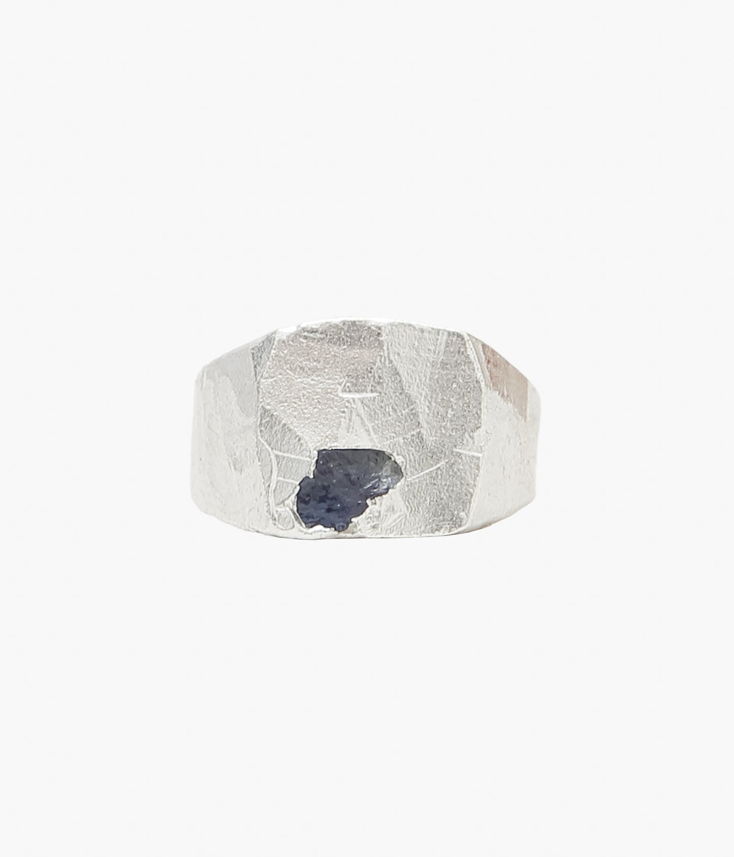 THE OUZE ''UNA SQUARE SIGNET'' (RAW SAPPHIRES)