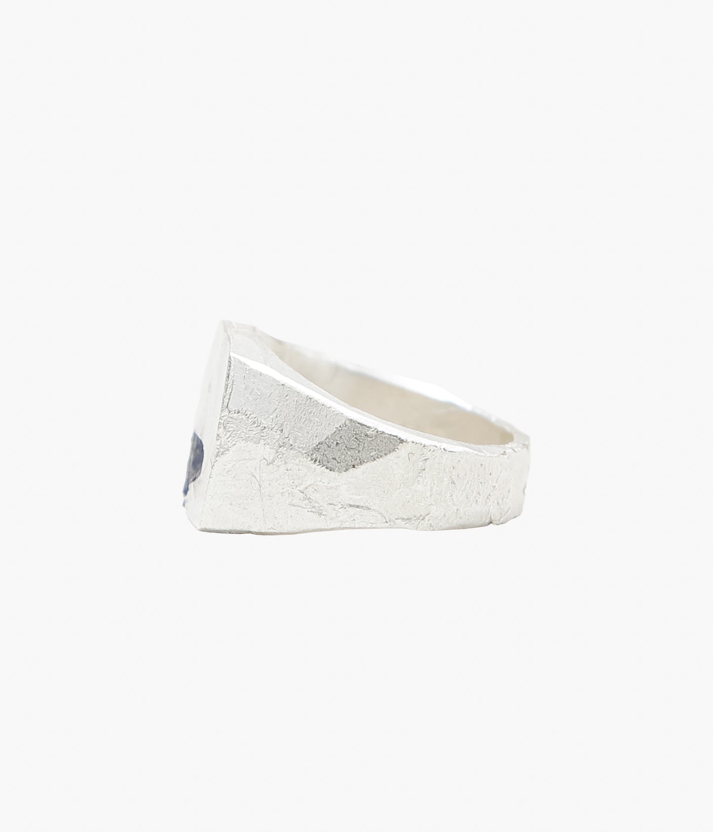 THE OUZE ''UNA SQUARE SIGNET'' (RAW SAPPHIRES)