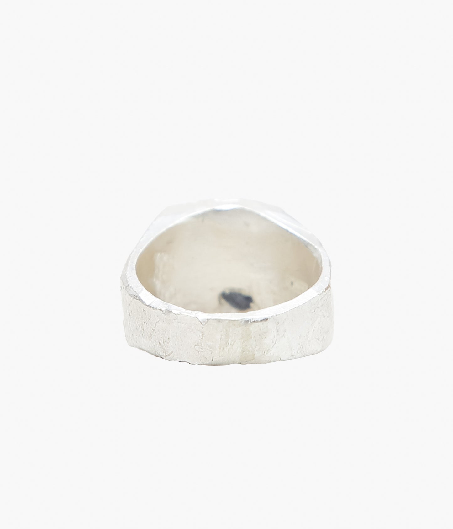 THE OUZE ''UNA SQUARE SIGNET'' (RAW SAPPHIRES)