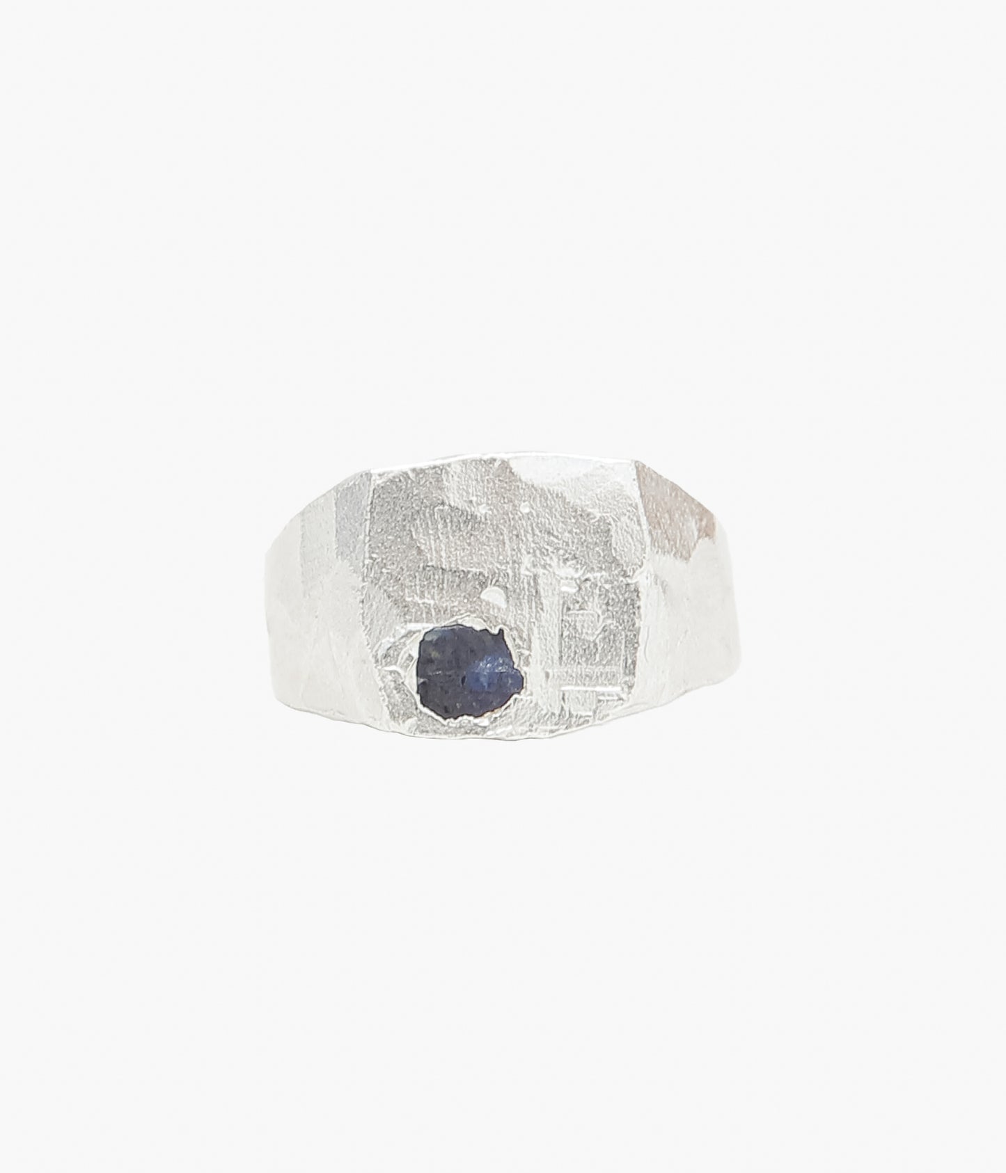 THE OUZE ''UNA SQUARE SIGNET'' (RAW SAPPHIRES)