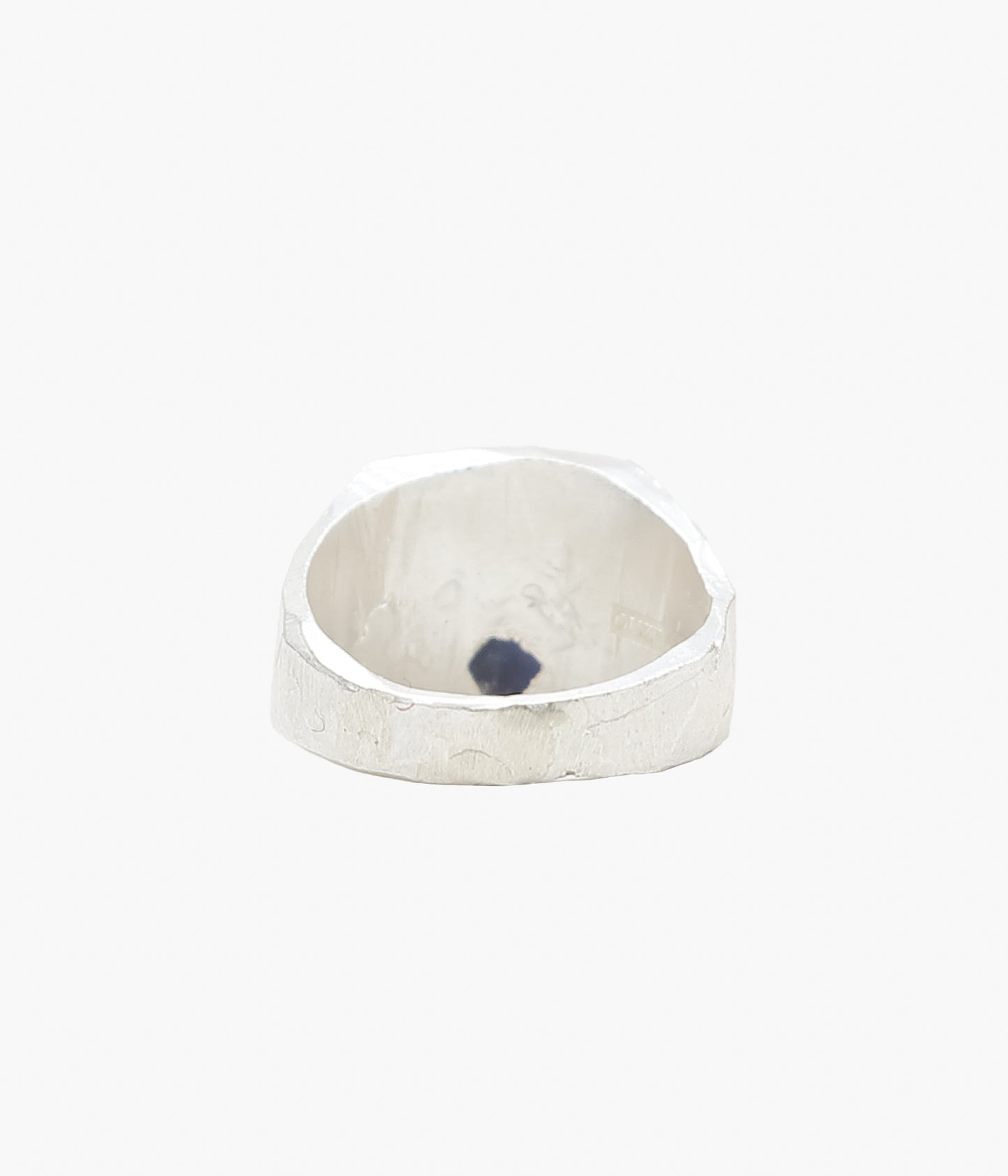 THE OUZE ''UNA SQUARE SIGNET'' (RAW SAPPHIRES)