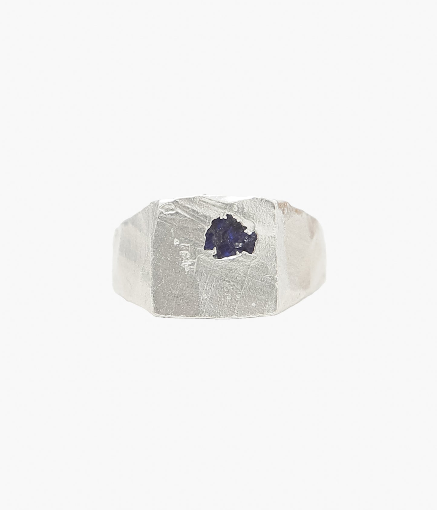 THE OUZE ''UNA SQUARE SIGNET'' (RAW SAPPHIRES)