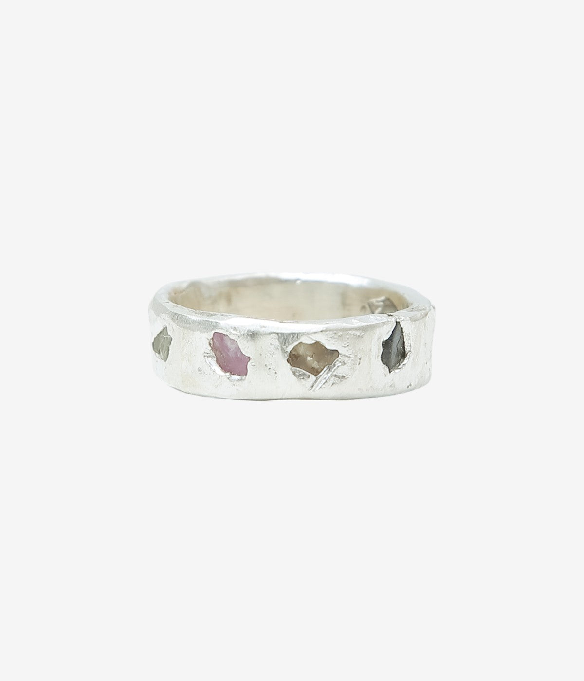 THE OUZE ''MULTI SAPPHIRE SCATTER BAND'' (MULTI SAPPHIRE)
