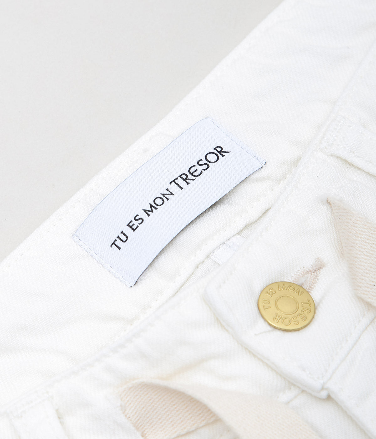 TU ES MON TRESOR ''THE OPAL JEAN'' (WHITE)