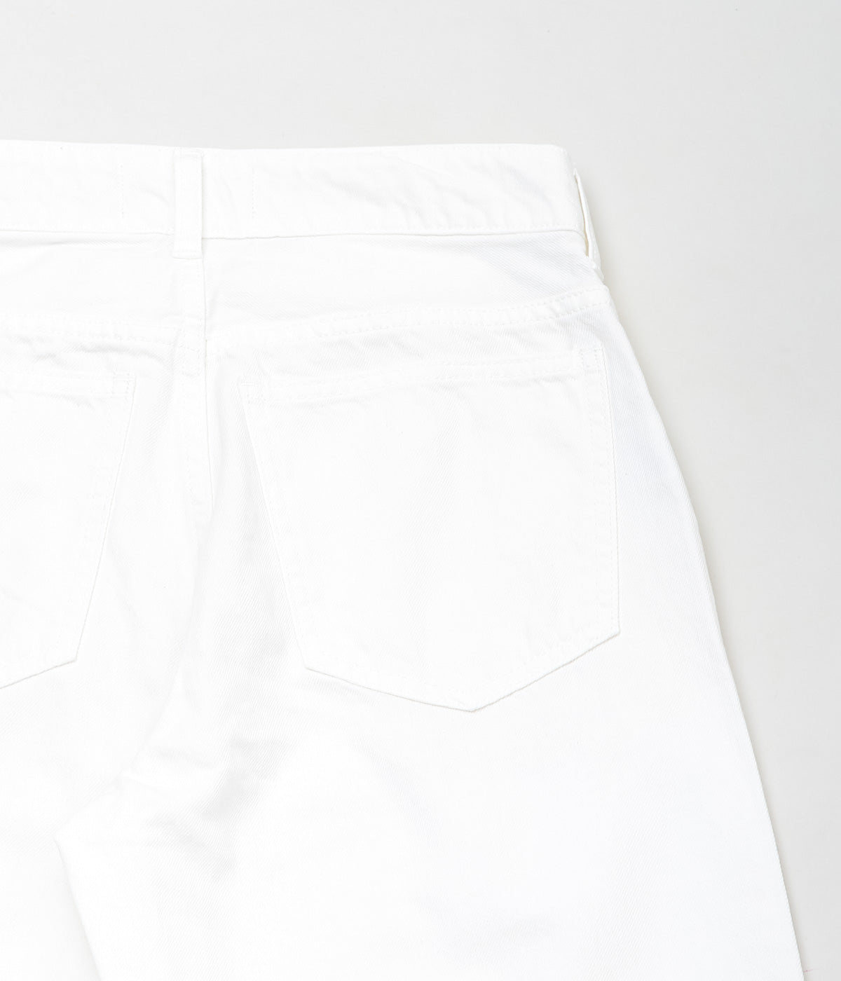 TU ES MON TRESOR ''THE OPAL JEAN'' (WHITE)