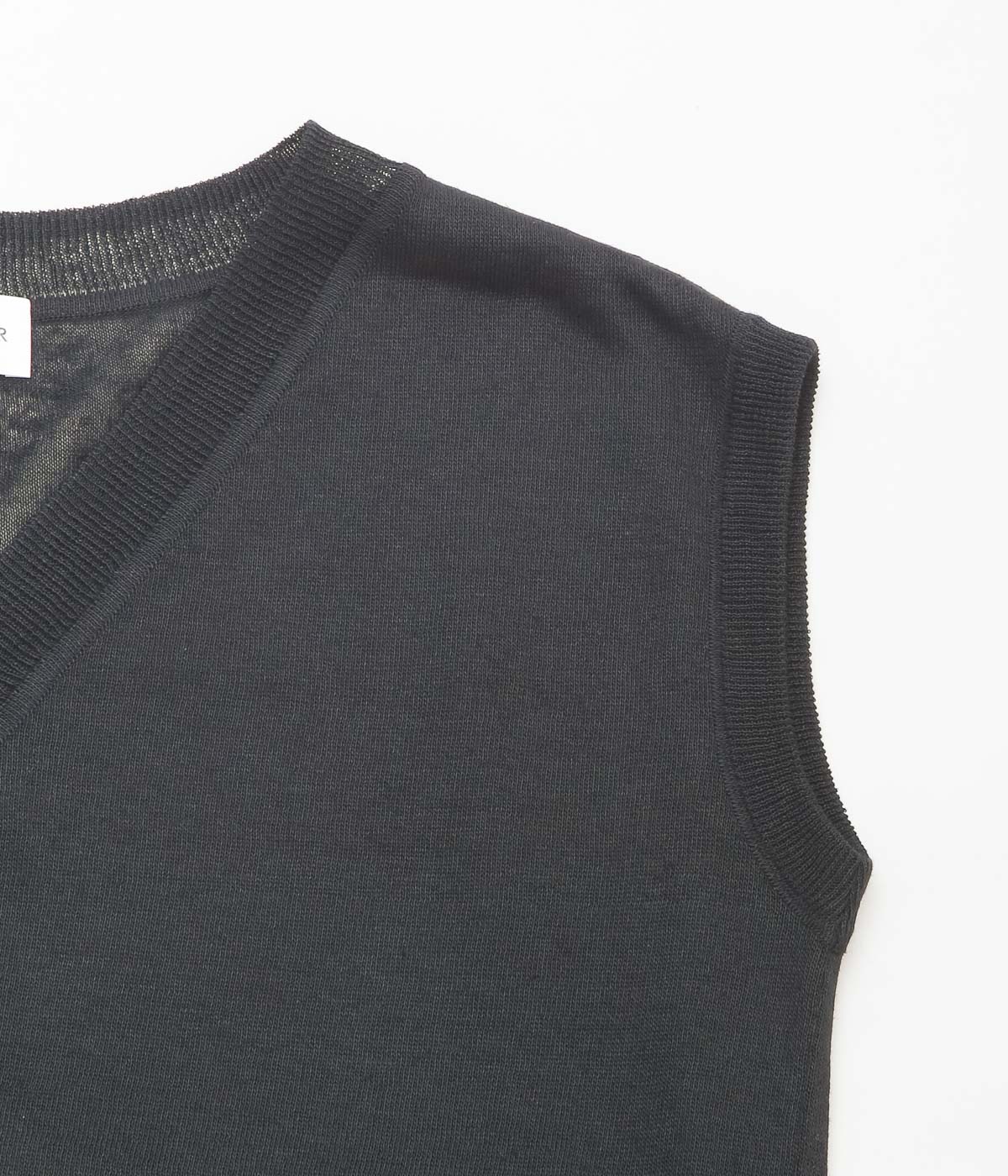 TU ES MON TRESOR ''V-NECK LINEN KNIT VEST'' (BLACK)