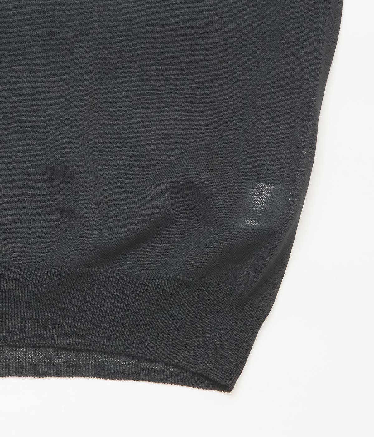 TU ES MON TRESOR ''V-NECK LINEN KNIT VEST'' (BLACK)