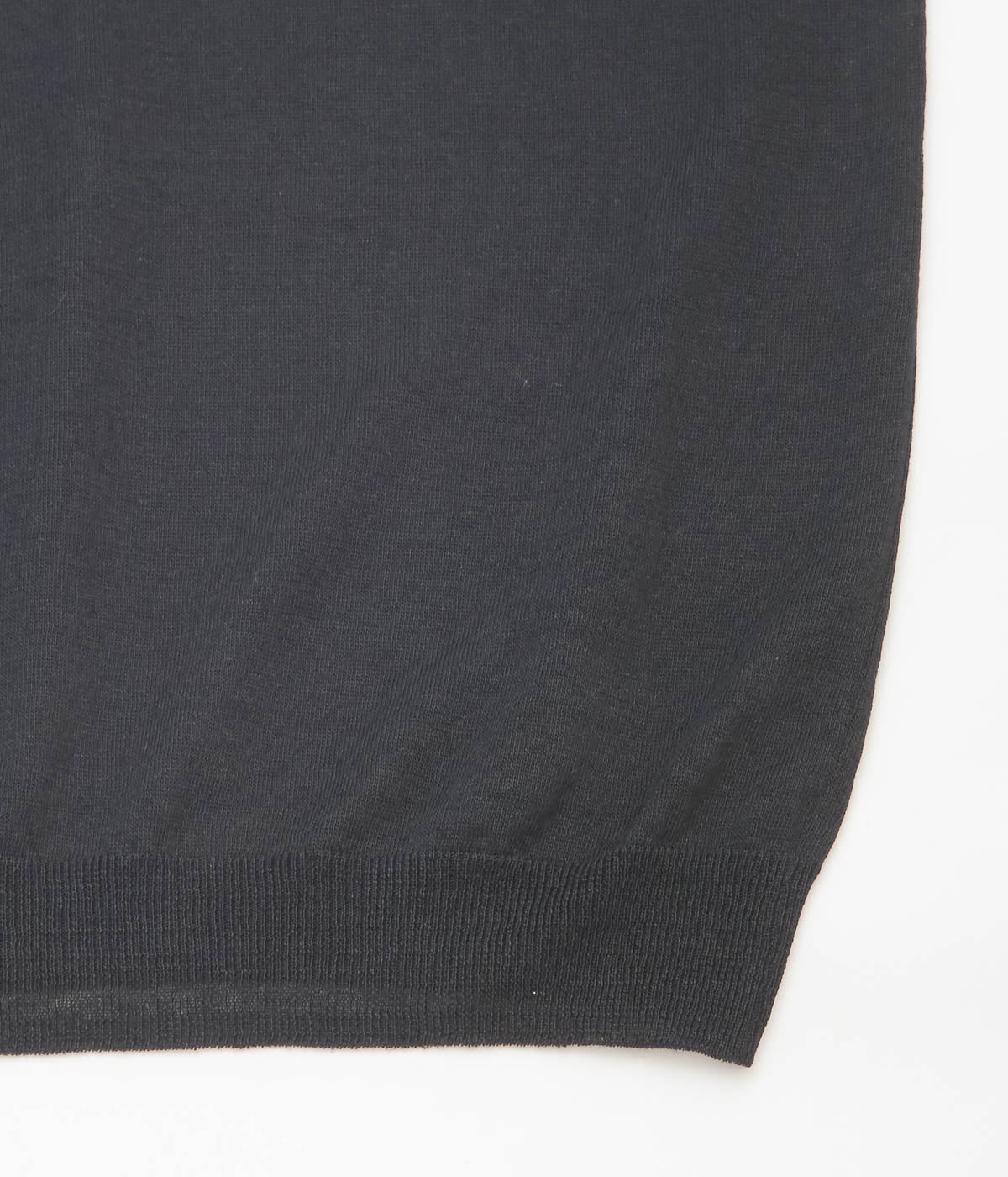 TU ES MON TRESOR ''V-NECK LINEN KNIT VEST'' (BLACK)