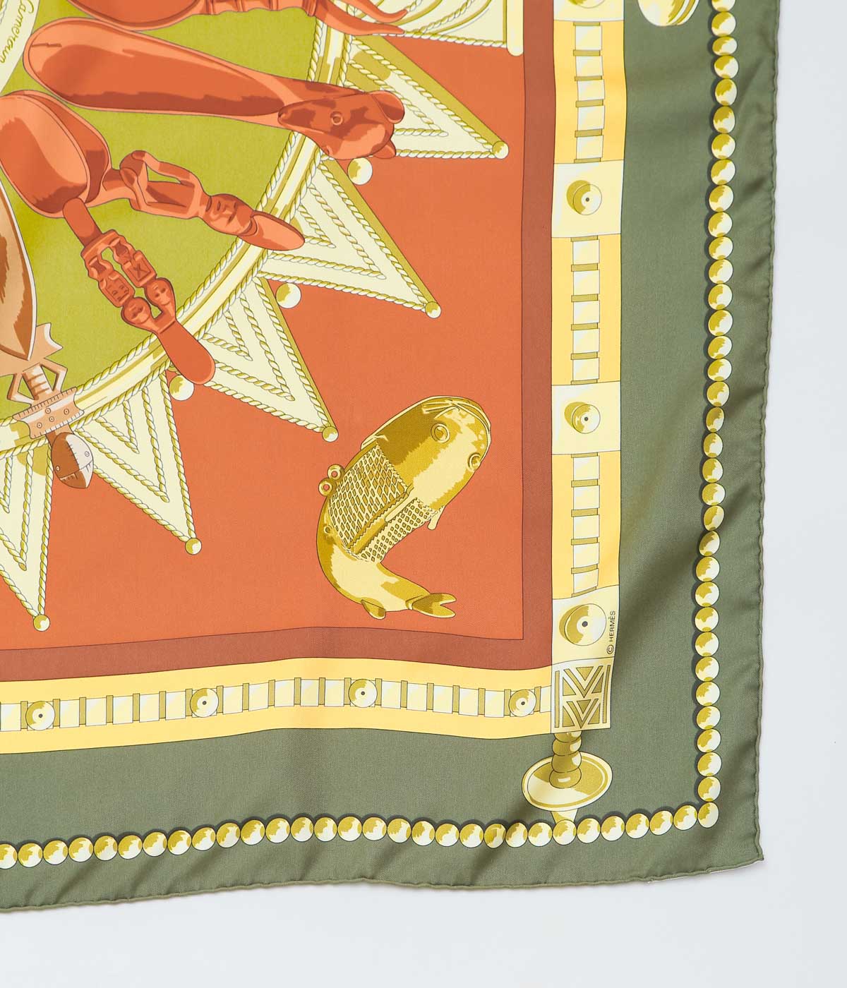 VINTAGE ACCESARIES ''HERMÈS CARRE'' (4G1495)