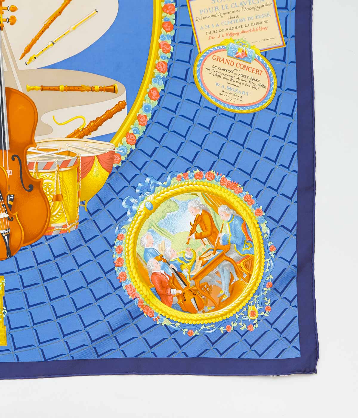 VINTAGE ACCESARIES ''HERMÈS CARRE'' (US9007)