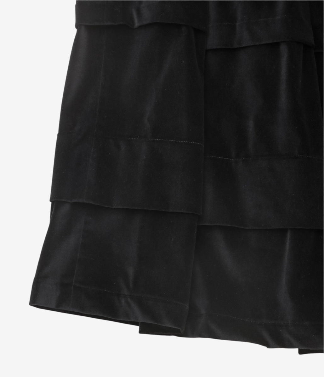 WHITEREAD ''PINTUCK SKIRT'' (EBONY)