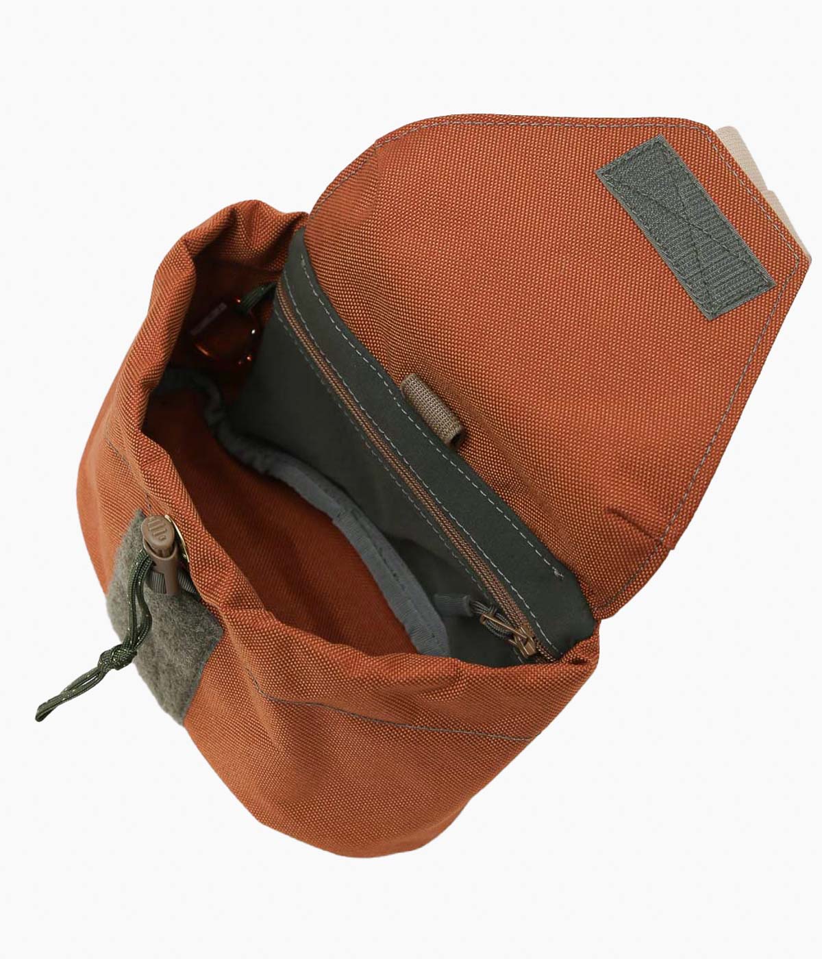 WILLIAM ELLERY ''BUTTE BAG'' (RED WALL)