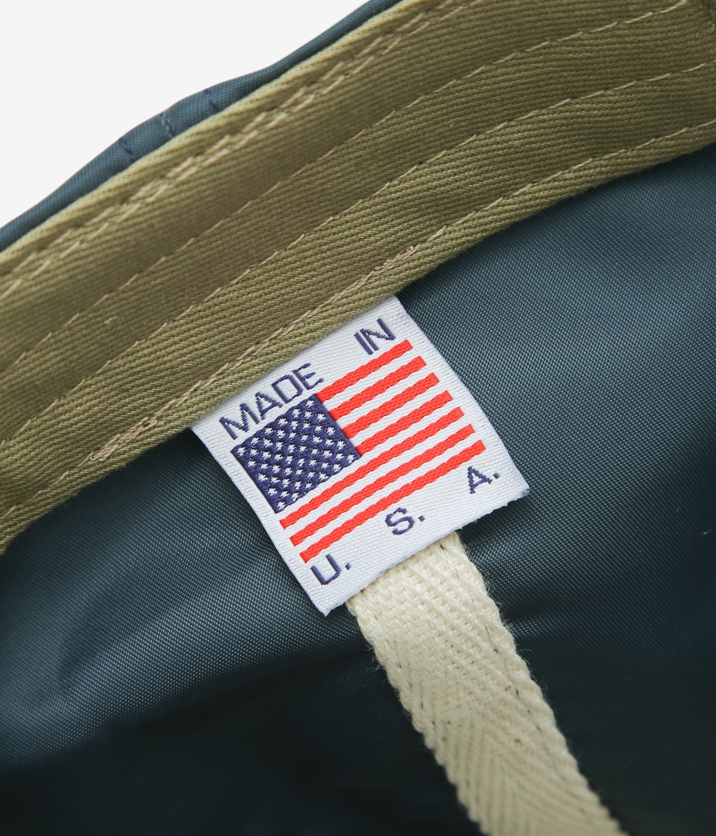 WILLIAM ELLERY ''TUNNEL VIEW HAT '' (NAVY)
