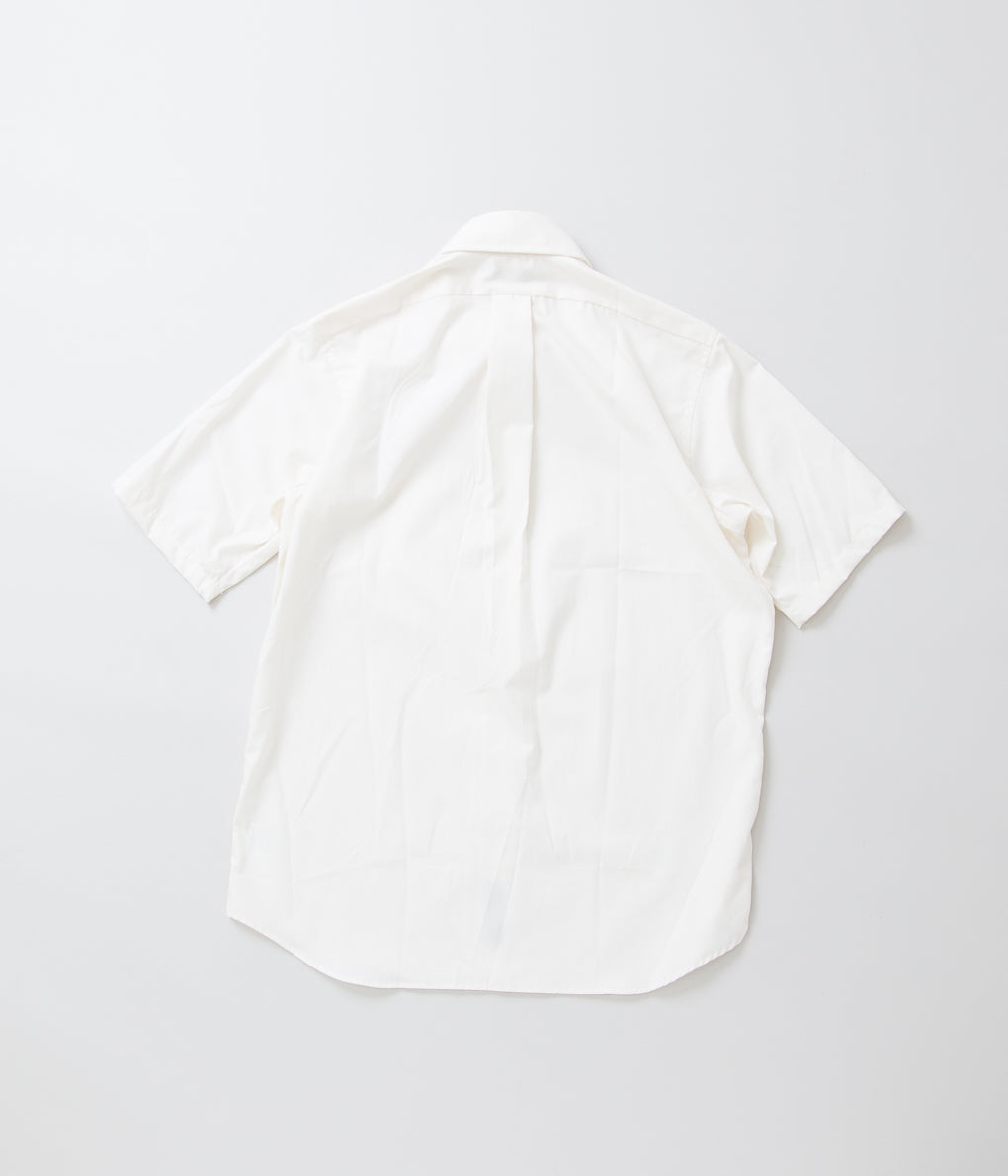 INDIVIDUALIZED SHIRTS "PREMIER POPLIN NEW STANDARD FIT SHORT SLEEVE SHIRT(OFF WHITE)"