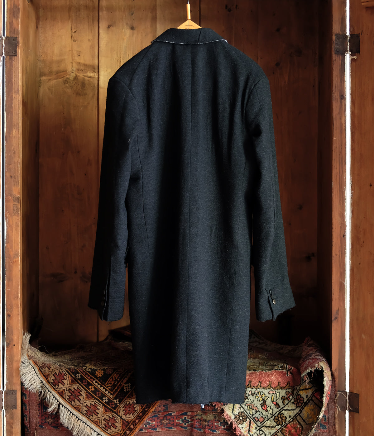 MONAD LONDON "DAVIES OVERCOAT"(BLACK)