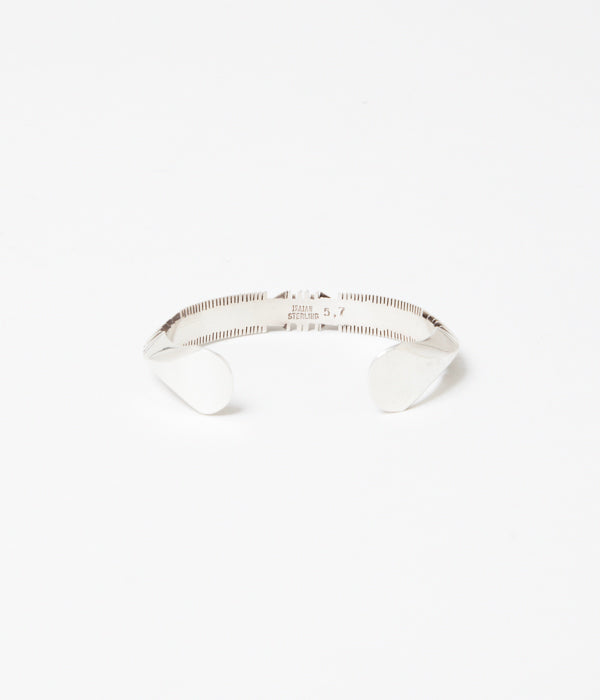 ISIAH ORTIZ "CUT BANGLE 2" (STARLING SILVER)